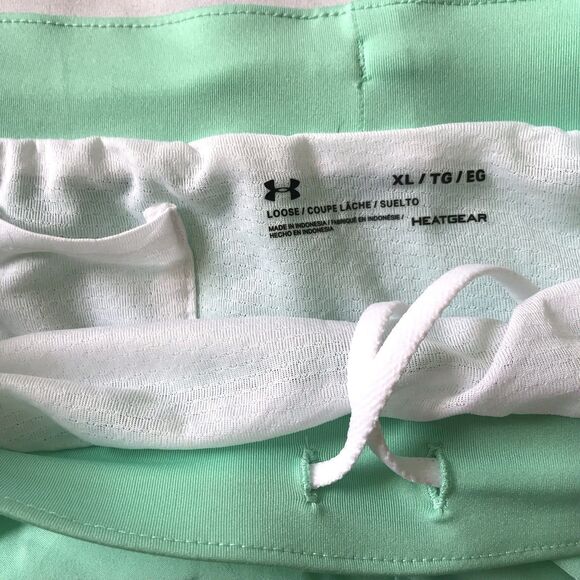 Under Armour Heatgear Shorts Womens Fly By 2.0 Brief Lined Green Loose Sz XL 3” - Picture 2 of 13